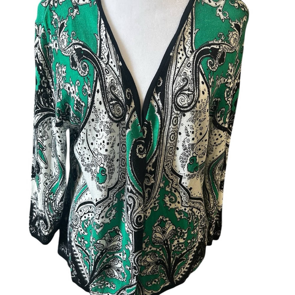 CHICOS size 2(L)cotton/rayon Elegant Green Paisley Women's Top- worn 1x